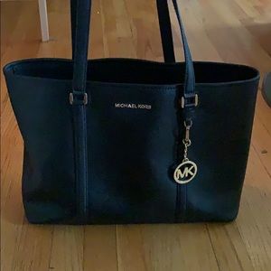Authentic Michael Kors Black Handbag 👜